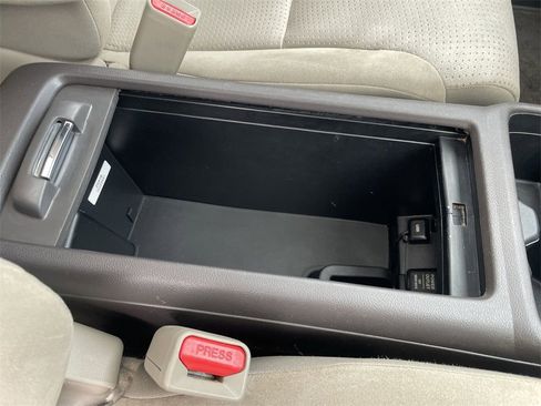 Used 2013 Honda CR-V EX image 29