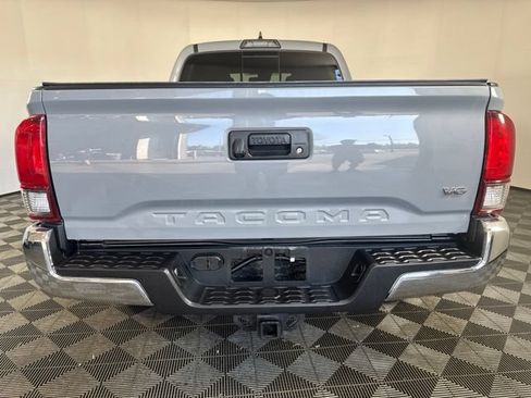 Used 2019 Toyota Tacoma TRD Off-Road AWD/4WD image 21
