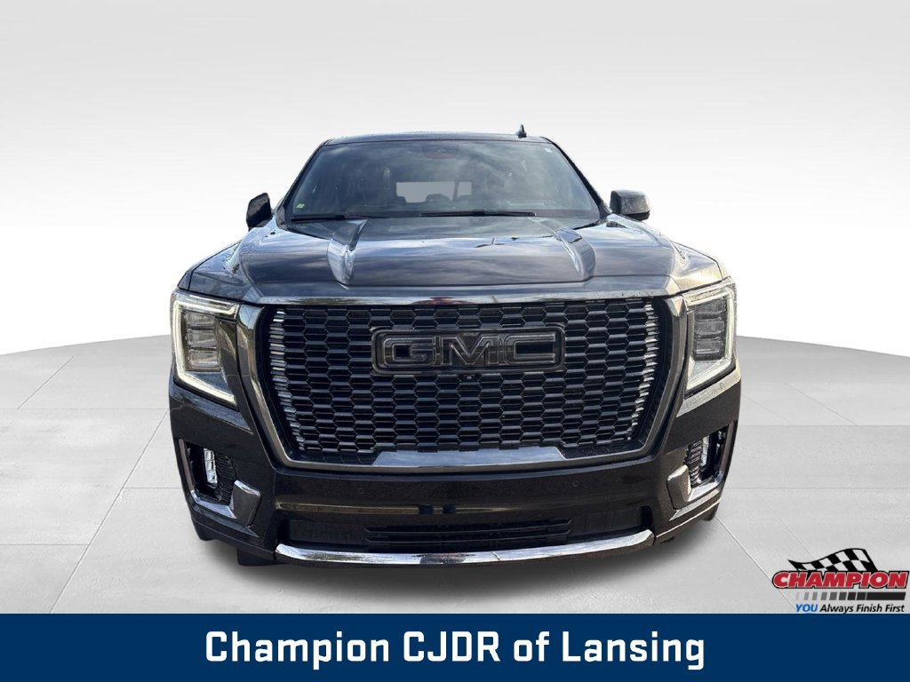 Used 2024 GMC Yukon Denali Ultimate AWD/4WD image 10