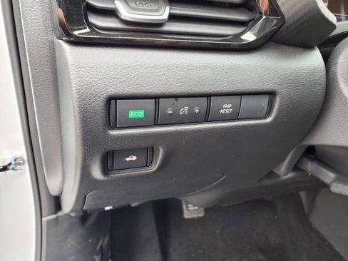 New 2025 Nissan Sentra SV w/ All-Weather Package image 15