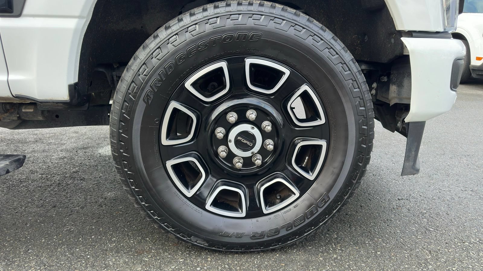 Used 2025 Ford F350 Platinum w/ FX4 Off-Road Package AWD/4WD image 21