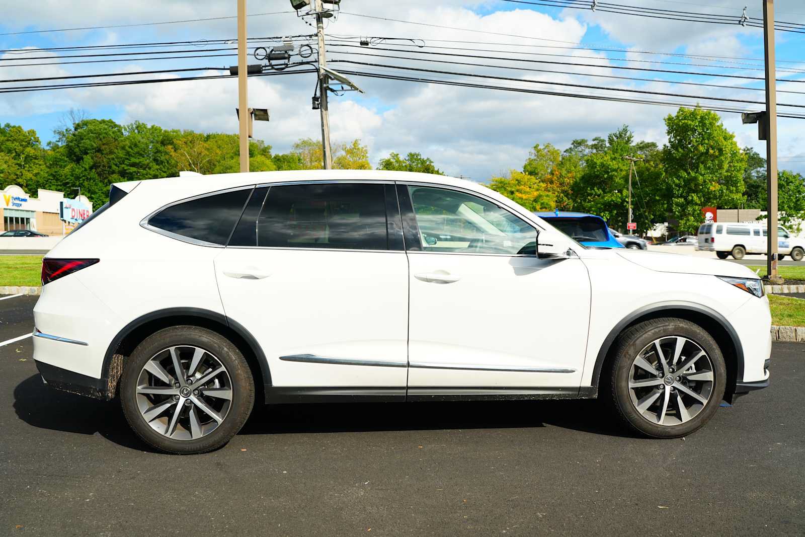 Used 2026 Acura MDX w/ Technology Package AWD/4WD image 7