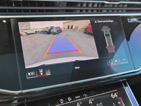 Used 2023 Audi Q7 Premium Plus w/ Premium Plus Package image 24