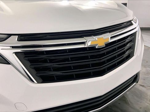 Used 2023 Chevrolet Equinox LT FWD image 28