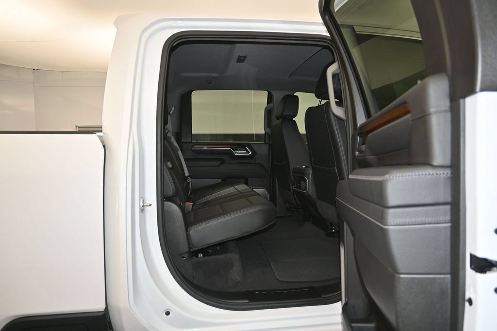 Certified 2025 GMC Sierra 2500 Denali w/ Technology Package AWD/4WD image 28
