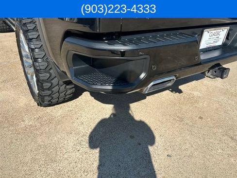 Used 2019 GMC Sierra 1500 Denali w/ Denali Ultimate Package AWD/4WD image 9