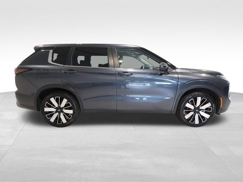 Used 2025 Mitsubishi Outlander SE AWD/4WD image 5