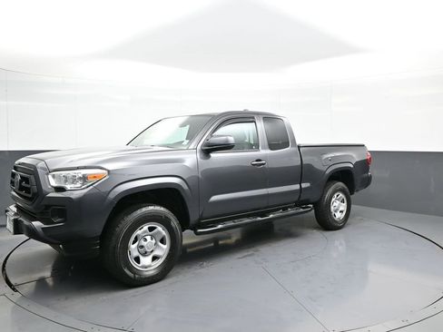 Certified 2021 Toyota Tacoma SR image 10