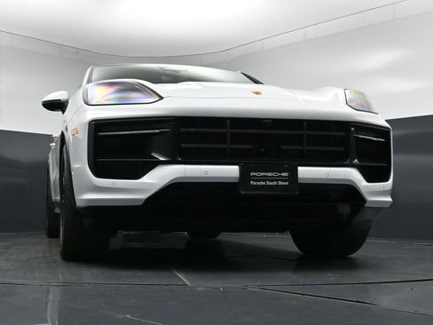 Used 2026 Porsche Cayenne GTS image 28