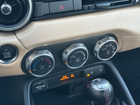 Used 2017 MAZDA MX-5 Miata RF Grand Touring image 18