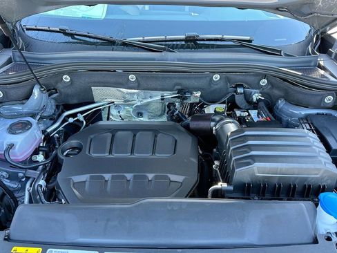 New 2025 Volkswagen Atlas Peak Edition SE image 53