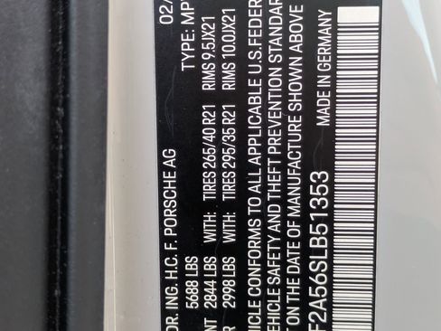 Used 2025 Porsche Macan GTS image 33