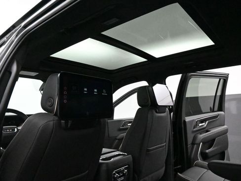 New 2026 GMC Yukon XL Elevation w/ Elevation Premium Package AWD/4WD image 23