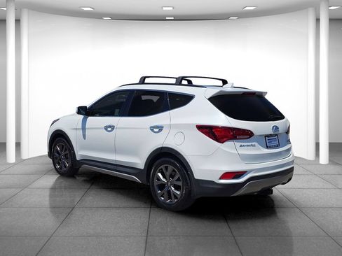Used 2018 Hyundai Santa Fe Sport FWD image 4