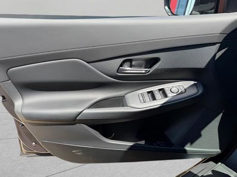 New 2026 Nissan Sentra SV w/ SV Convenience Package FWD image 9