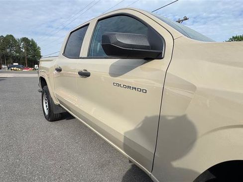 Used 2024 Chevrolet Colorado W/T image 24