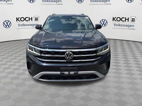 Used 2023 Volkswagen Atlas Cross Sport SE w/ Panoramic Sunroof Package AWD/4WD image 2