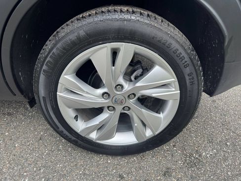 Used 2025 Buick Encore GX Preferred FWD image 28