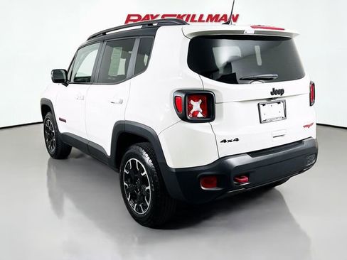 Used 2023 Jeep Renegade Trailhawk image 5