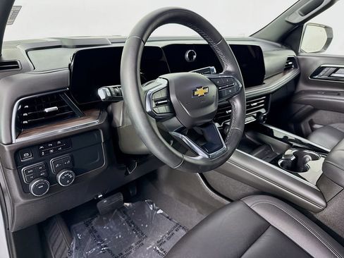 Used 2025 Chevrolet Tahoe LT AWD/4WD image 9
