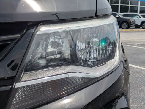 Used 2021 Chevrolet Colorado W/T w/ Custom Special Edition image 26