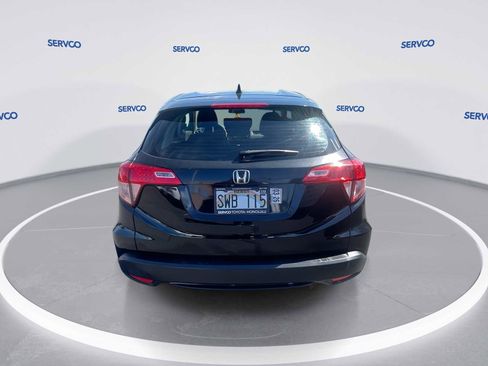 Used 2016 Honda HR-V LX image 7