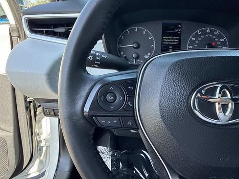 Used 2024 Toyota Corolla SE FWD image 32