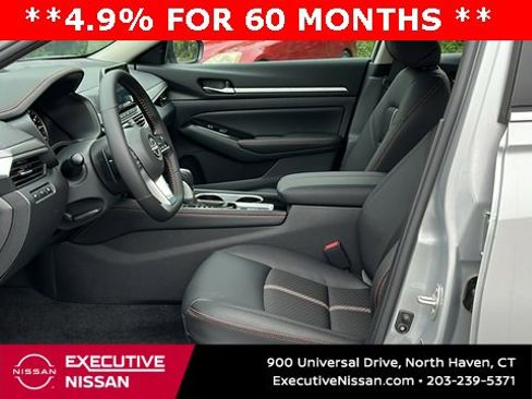 New 2025 Nissan Altima 2.5 SR image 10