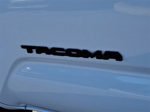 Certified 2023 Toyota Tacoma 4x4 Double Cab image 29