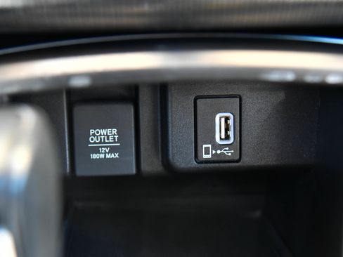 Used 2018 Honda Accord Sport image 25