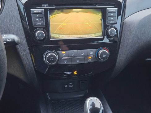 Used 2021 Nissan Rogue Sport S FWD image 31