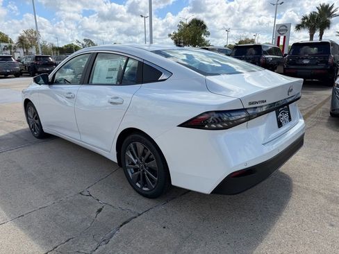 New 2026 Nissan Sentra SL FWD image 3