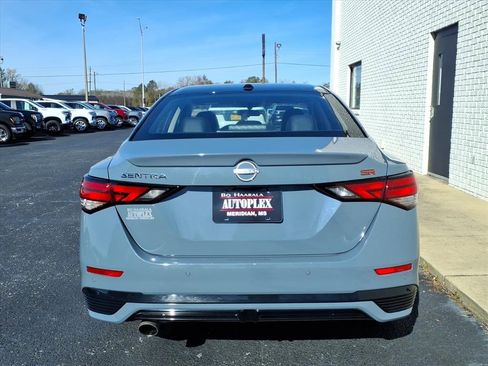 Used 2024 Nissan Sentra SR w/ SR Premium Package image 4