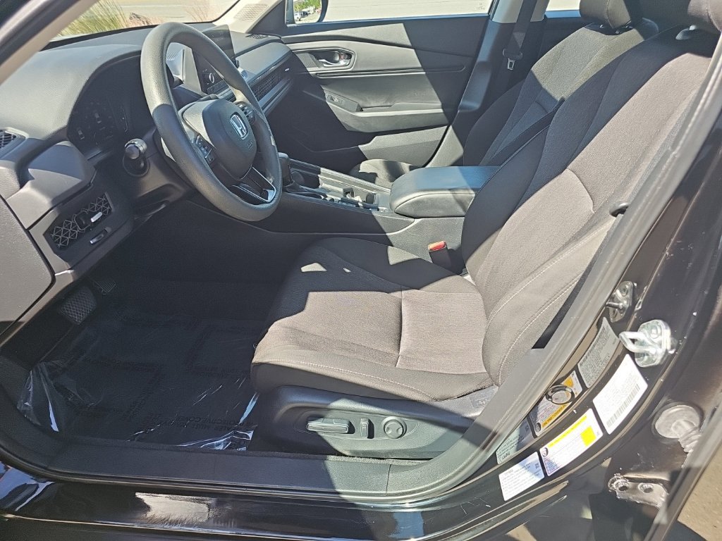 Used 2023 Honda Accord EX image 19