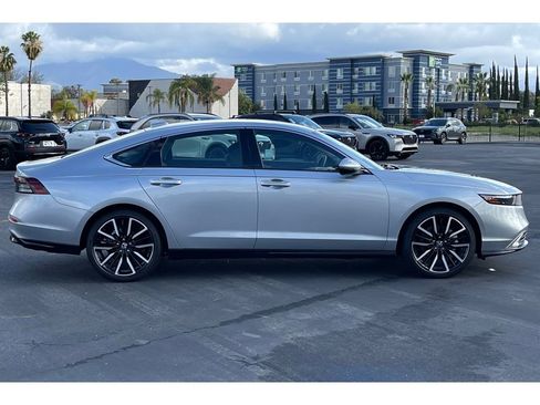 Certified 2025 Honda Accord Touring image 7