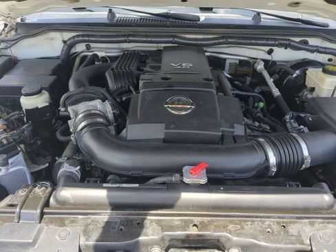 Used 2018 Nissan Frontier PRO-4X AWD/4WD image 36