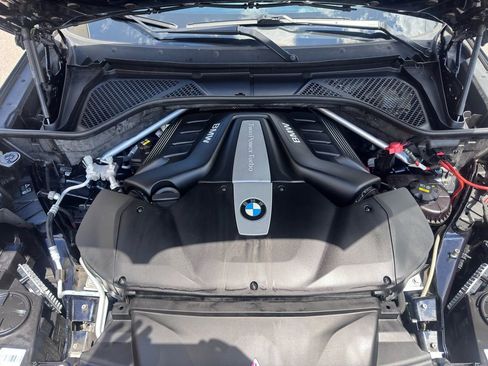 Used 2019 BMW X6 xDrive50i w/ M Sport Package AWD/4WD image 45