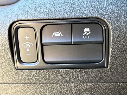 Used 2022 Kia Sorento S AWD/4WD image 12