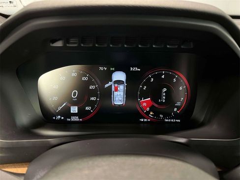 Used 2022 Volvo XC90 T6 Momentum w/ Climate Package image 28