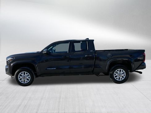 Certified 2025 Toyota Tacoma SR5 image 4