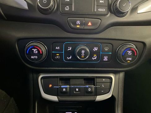 Used 2023 GMC Terrain SLT FWD image 42