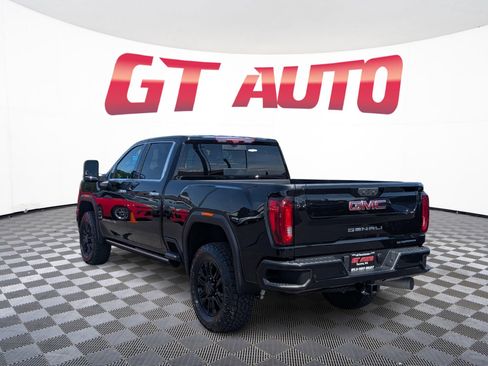 Used 2022 GMC Sierra 3500 Denali w/ Denali Black Diamond Edition AWD/4WD image 4