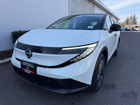 New 2026 Nissan Leaf SV+ w/ Floor Mat Package (SV+) image 3