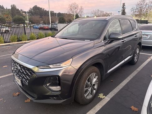 Used 2020 Hyundai Santa Fe SEL w/ Convenience + Premium Package image 3