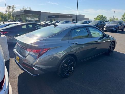 New 2026 Hyundai Elantra Sport FWD image 14
