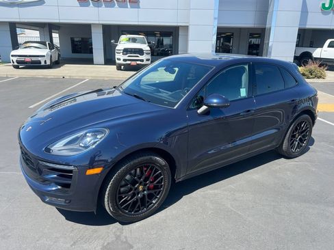 Used 2018 Porsche Macan GTS AWD/4WD image 3