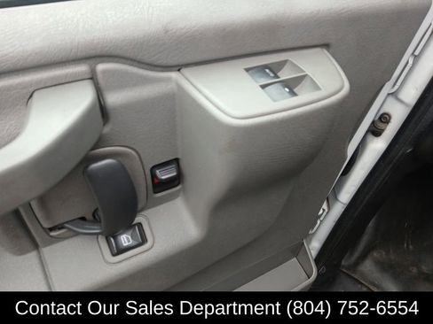 Used 2019 GMC Savana 2500 LS image 10