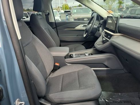 Used 2026 Ford Explorer Active RWD image 17