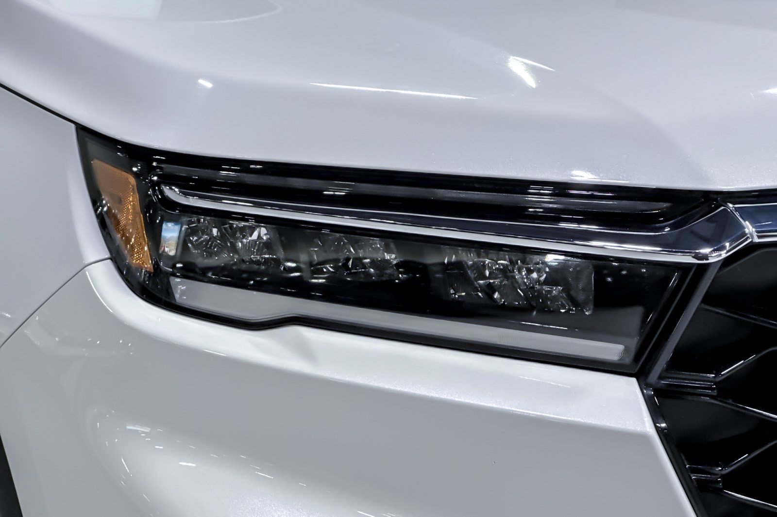 Used 2025 Honda Pilot Touring image 12
