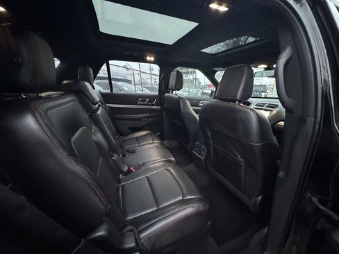 Used 2018 Ford Explorer Sport w/ Equipment Group 401A image 27